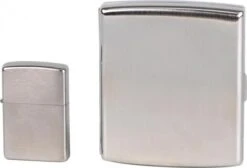 Org.ZIPPO + Zigtt.-Etui Chrom Gebürstet In Geschenk-Set - Etui Aus Messing Mit Bügel