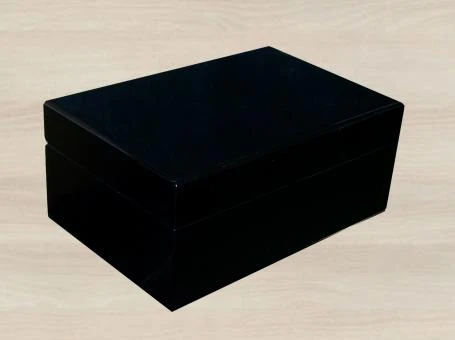 Guy Janot Humidor Schwarz Piano Lack 3 Guy Janot Humidor Schwarz Piano Lack